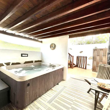Casa Rural Con Jacuzzi, Wifi Y Inolvidables Vistas A La Montagna, En Lanzarote Casa rural *