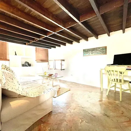 Casa Rural Con Jacuzzi, Wifi Y Inolvidables Vistas A La Montagna, En Lanzarote