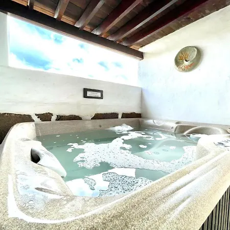 Casa Rural Con Jacuzzi, Wifi Y Inolvidables Vistas A La Montagna, En Lanzarote