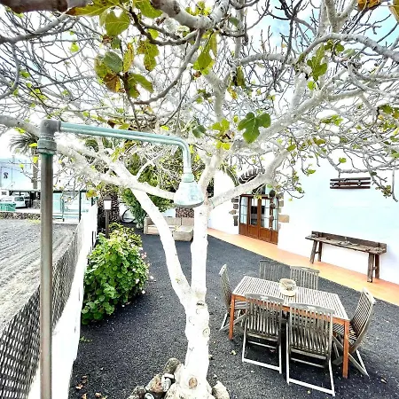 Casa Rural Con Jacuzzi, Wifi Y Inolvidables Vistas A La Montagna, En Lanzarote * Haría